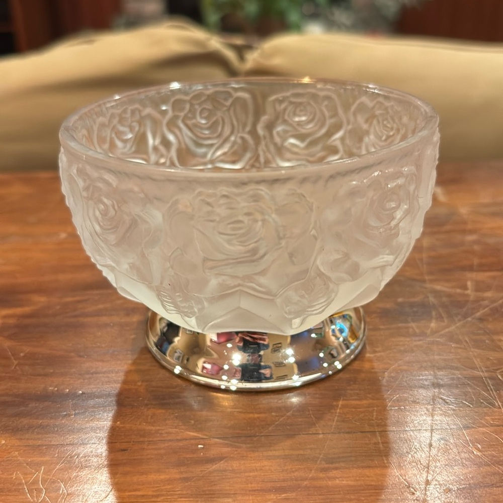 NWT Vintage William Adams Frosted Satin Crystal Silverplate Rose Bowl Germany